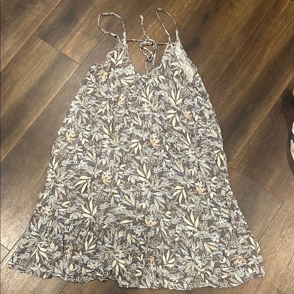Dress up L/XL Floral Green and Grey Strappy Sundress